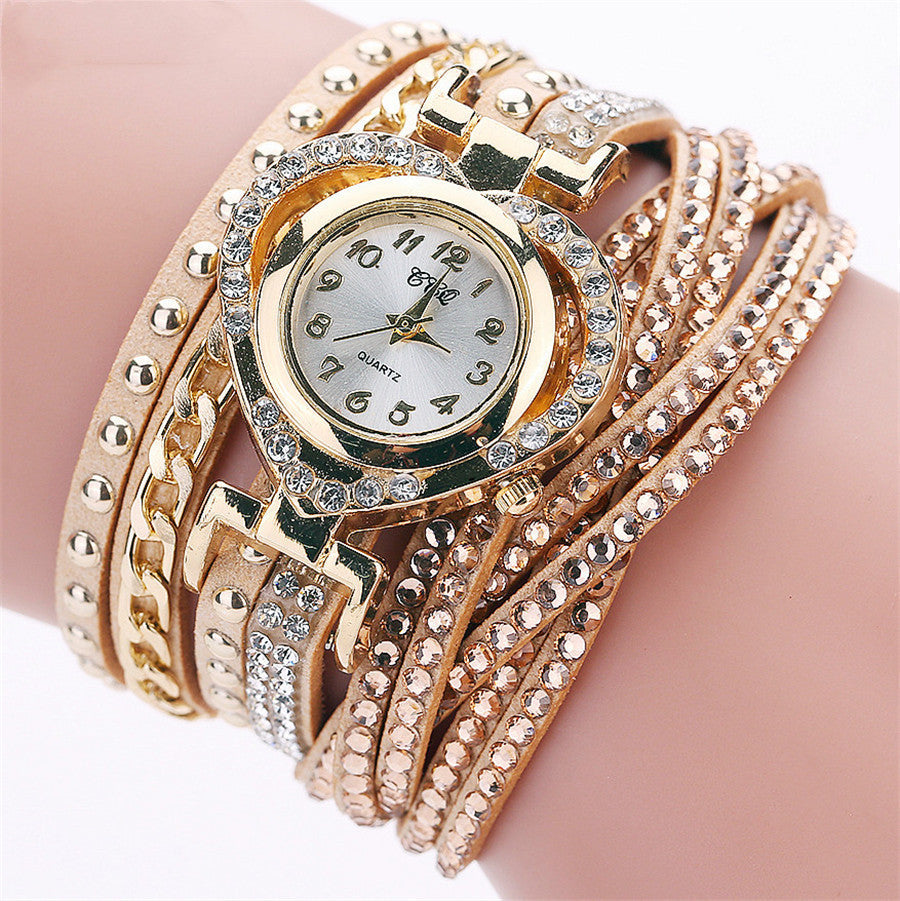 Montre-bracelet pour femme avec cadran rond en diamants Love