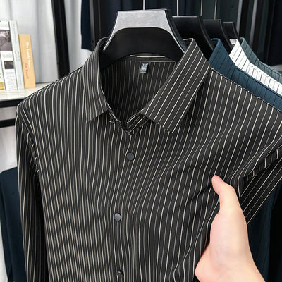 Spring And Autumn New Vertical Striped Shirt Men
