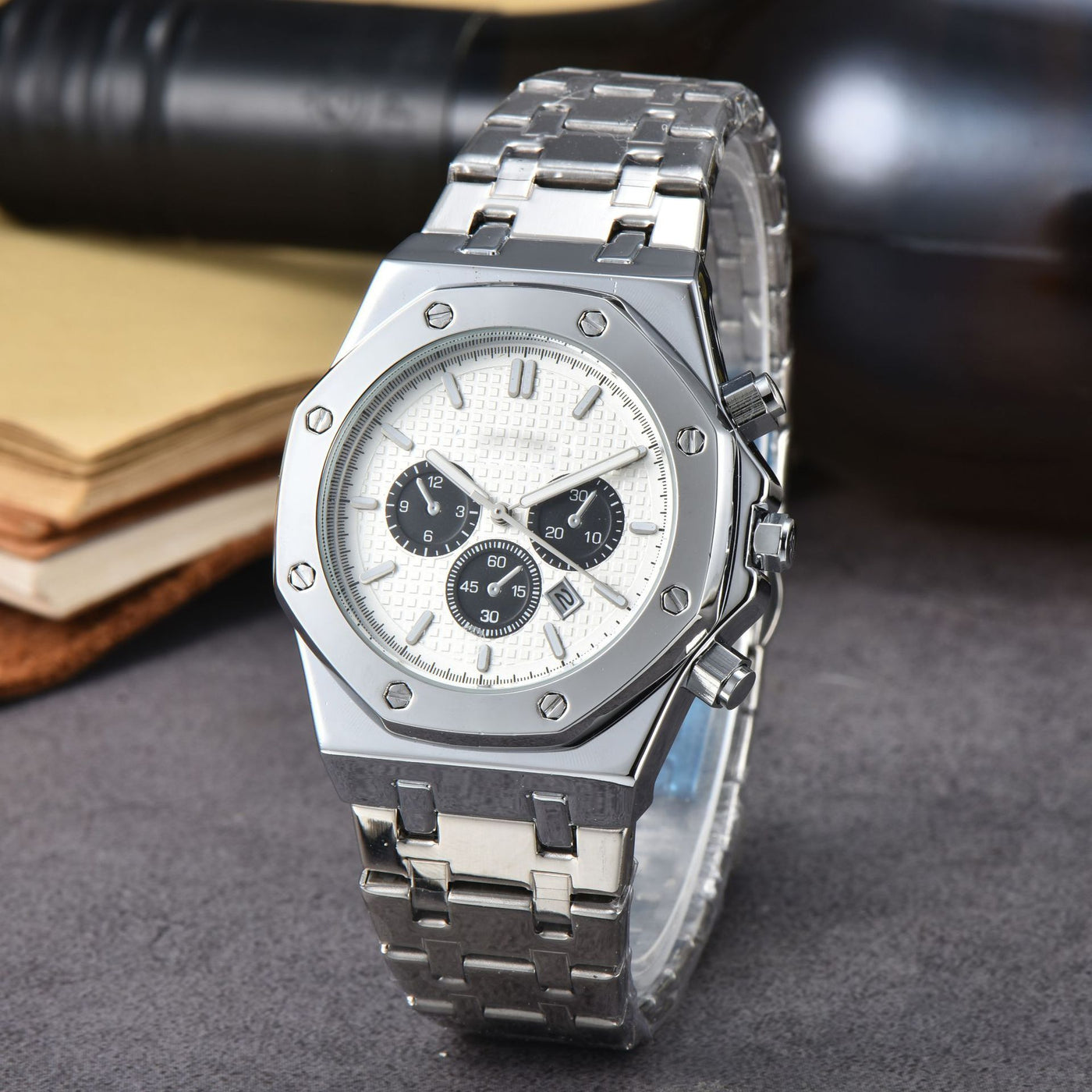 Men’s Stainless Steel Quartz Calendar Watch
