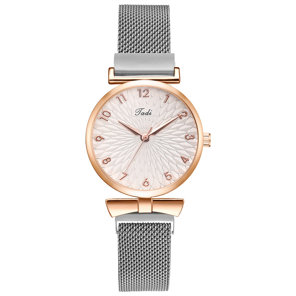 Montre à quartz tendance pour femme avec bracelet en maille