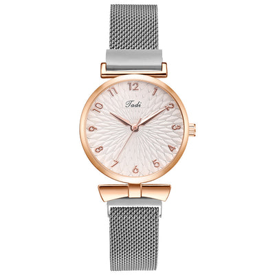 Montre à quartz tendance pour femme avec bracelet en maille