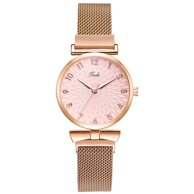 Montre à quartz tendance pour femme avec bracelet en maille