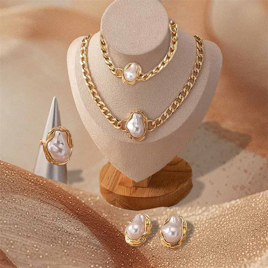 Vintage Shaped Pearl Necklace Set