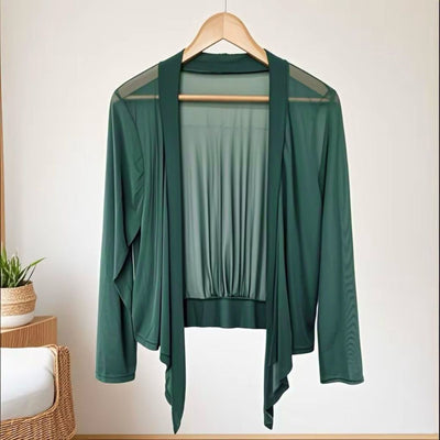 Petit châle extérieur assorti manteau court d'âge moyen et personnes âgées grande taille mince