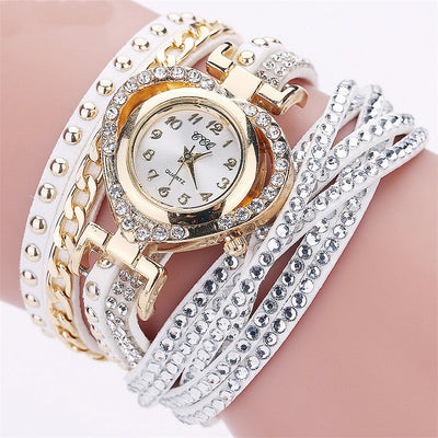 Montre-bracelet pour femme avec cadran rond en diamants Love